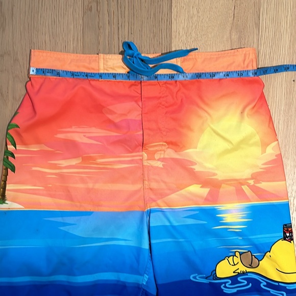 Homer Simpson Bathing Trunks - Picture 3 of 7